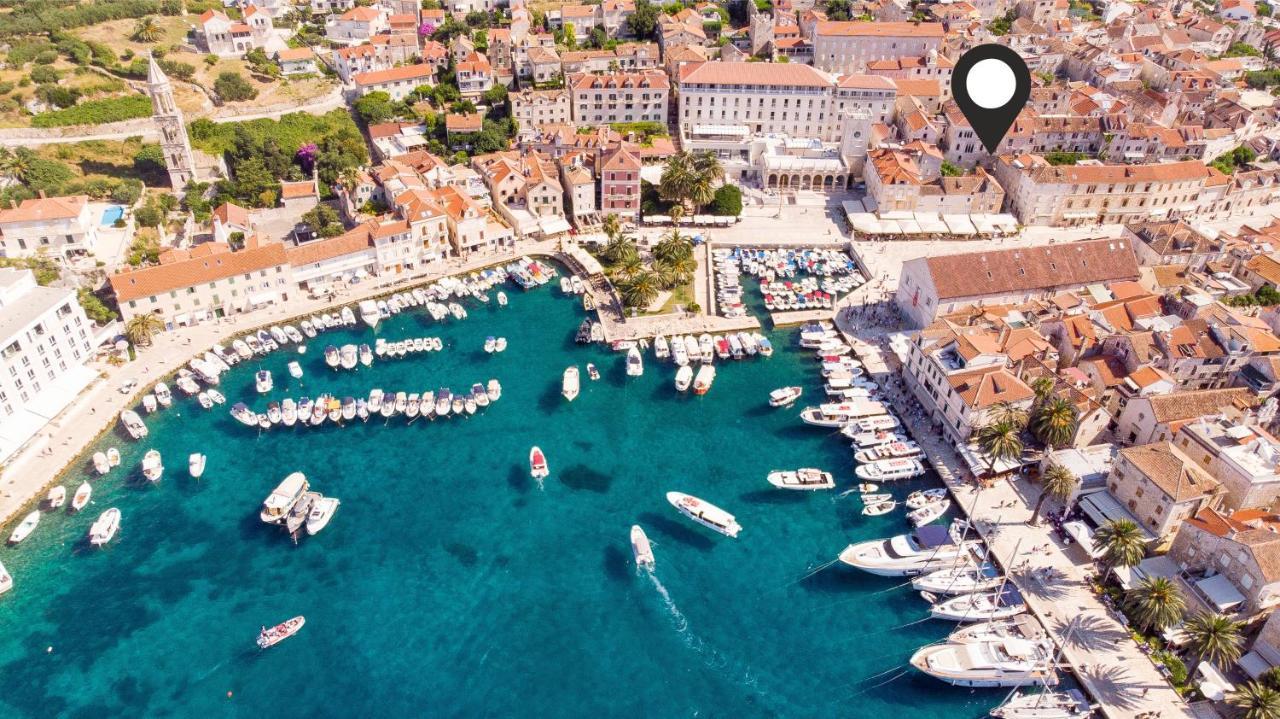 Apartman And Town Gate Hvar
